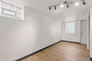 2165 Lindsay Rd, Pittsburgh, PA 15221 - Photo 25