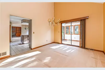 1627 King James Dr, Pittsburgh, PA 15237 - Photo 7