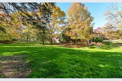 1627 King James Dr, Pittsburgh, PA 15237 - Photo 35