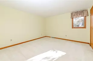 1627 King James Dr, Pittsburgh, PA 15237 - Photo 21