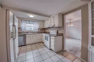 7 Chapel Dr, Ross Twp, PA 15237 - Photo 13