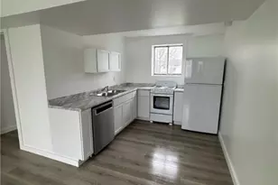 216 E Jackson St, Houston, PA 15342 - Photo 11