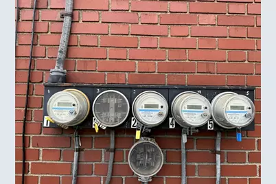 216 E Pike St, Houston, PA 15342 - Photo 5