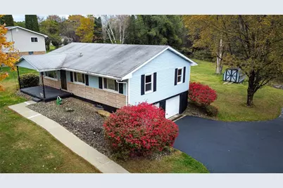 414 Holyoke Rd, Center Township, PA 16001 - Photo 5