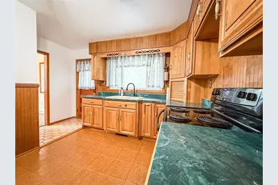 414 Holyoke Rd, Center Township, PA 16001 - Photo 19