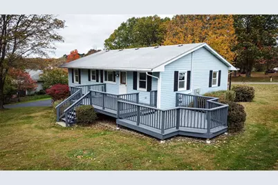 414 Holyoke Rd, Center Township, PA 16001 - Photo 45