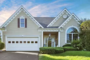 1025 Brookfield Dr, Bethel Park, PA 15102 - Photo 1