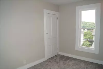 9 E Gaskill Ave, Jeannette, PA 15644 - Photo 17