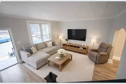 9 E Gaskill Ave, Jeannette, PA 15644 - Photo 5