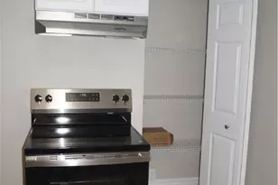 9 E Gaskill Ave, Jeannette, PA 15644 - Photo 13