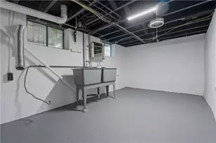 2611 Broadway Ave, Pittsburgh, PA 15216 - Photo 41