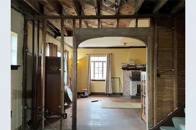 310 Sumner Ave, New Castle, PA 16105 - Photo 3