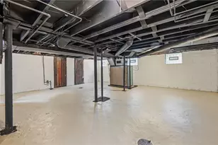 124 Wengler Ave, Sharon, PA 16146 - Photo 25