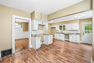 124 Wengler Ave, Sharon, PA 16146 - Photo 11