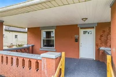 522 Wallis Ave, Farrell, PA 16121 - Photo 3