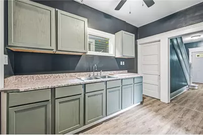 522 Wallis Ave, Farrell, PA 16121 - Photo 9