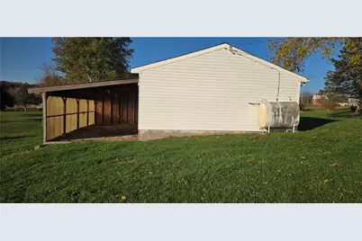 581 E Bakersville Edie Rd, Lincoln Township, PA 15501 - Photo 21