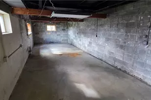 581 E Bakersville Edie Rd, Lincoln Township, PA 15501 - Photo 17