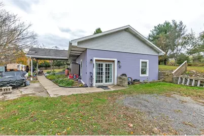 116 Aspen, Loyalhanna, PA 15681 - Photo 1