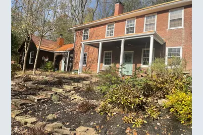 2460 Pleuchel Rd, Pittsburgh, PA 15143 - Photo 1