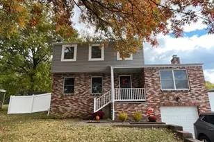 13 Willow Crossing Rd, Hempfield Township, PA 15601 - Photo 1