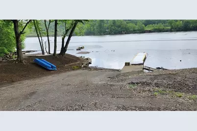 736 Front St, East Bethlehem, PA 15333 - Photo 29