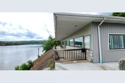 736 Front St, East Bethlehem, PA 15333 - Photo 3