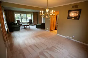 357 Morningstar Ln, Neshannock Township, PA 16105 - Photo 9