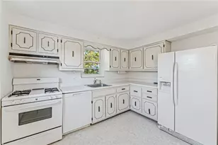 120 Parkwood Dr, Verona, PA 15147 - Photo 5