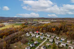 844 Hawk Valley Dr, Allegheny Township, PA 15656 - Photo 5