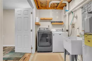 844 Hawk Valley Dr, Allegheny Township, PA 15656 - Photo 25