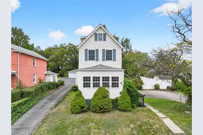 725 Eastman St, West Mifflin, PA 15122 - Photo 1