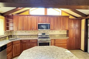 1602 Zeuger St, Pittsburgh, PA 15116 - Photo 13