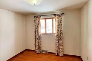 1602 Zeuger St, Pittsburgh, PA 15116 - Photo 27