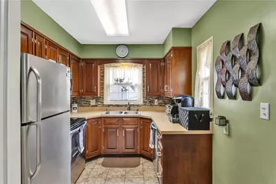 212 Johnston Dr, Ellwood City, PA 16117 - Photo 9