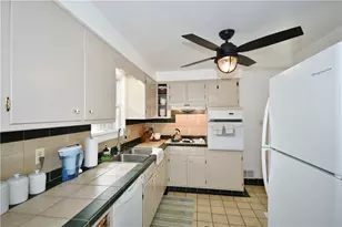 417 Beckman Dr, McKeesport, PA 15132 - Photo 7