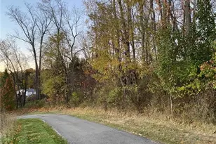 298-A McCombs Rd, Peters Township, PA 15367 - Photo 3