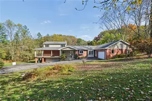 4561 S School Rd, Murrysville, PA 15632 - Photo 1