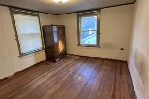 1023 Beckford St, New Castle, PA 16101 - Photo 9