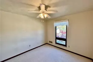 26 W White Oak Dr, Delmont, PA 15626 - Photo 19