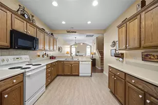 2051 Winchester Ct, Connoquenessing Township, PA 16053 - Photo 13