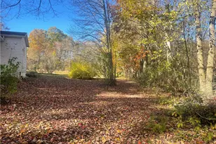 617 Fullingmill, Jefferson Township, PA 16137 - Photo 5