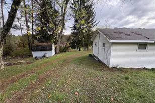 291 Altman Ave, Punxsutawney Area School District, PA 15767 - Photo 21