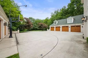 406 Blackstone Ln, Adams Township, PA 16046 - Photo 3