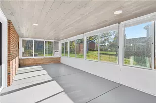 1 St Andrews Dr, Patterson Township, PA 15010 - Photo 29