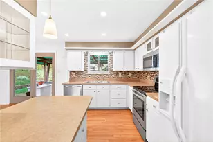 112 Kollar Dr, Liberty Boro, PA 15133 - Photo 19