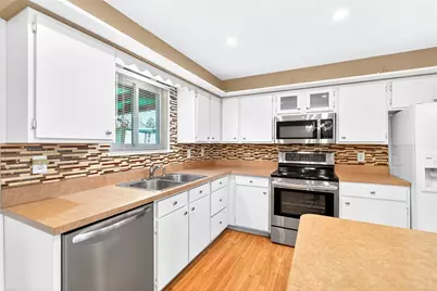 112 Kollar Dr, Liberty Boro, PA 15133 - Photo 15