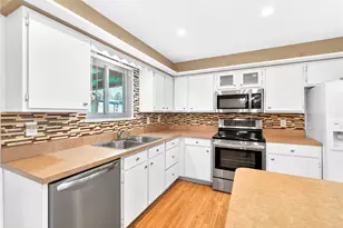 112 Kollar Dr, Liberty Boro, PA 15133 - Photo 15