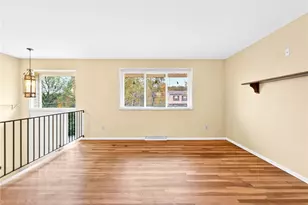 112 Kollar Dr, Liberty Boro, PA 15133 - Photo 9