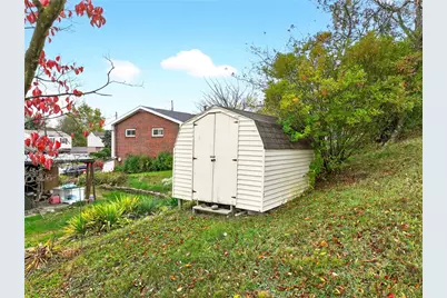 112 Kollar Dr, Liberty Boro, PA 15133 - Photo 23